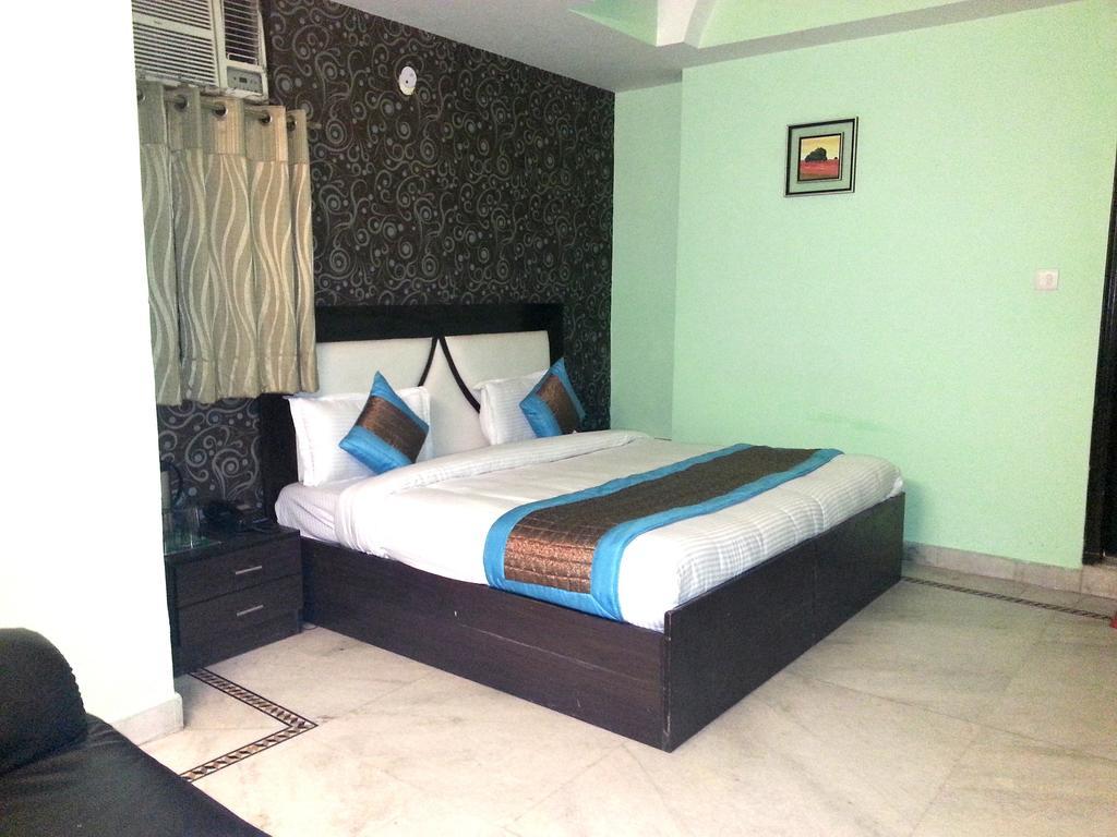 Hotel Ananda 델리 객실 사진