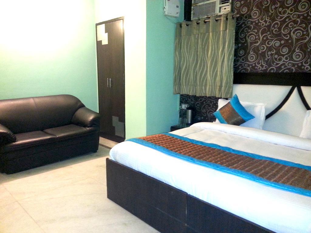 Hotel Ananda 델리 객실 사진