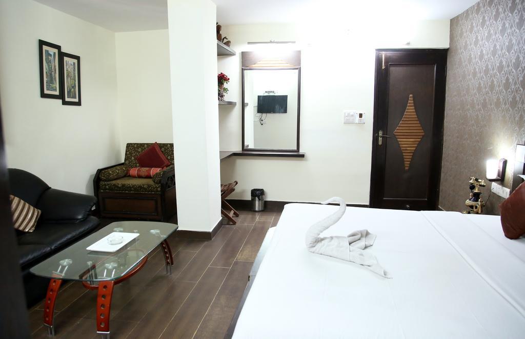 Hotel Ananda 델리 객실 사진