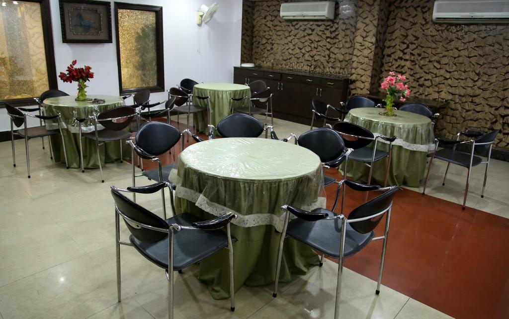 Hotel Ananda 델리 객실 사진