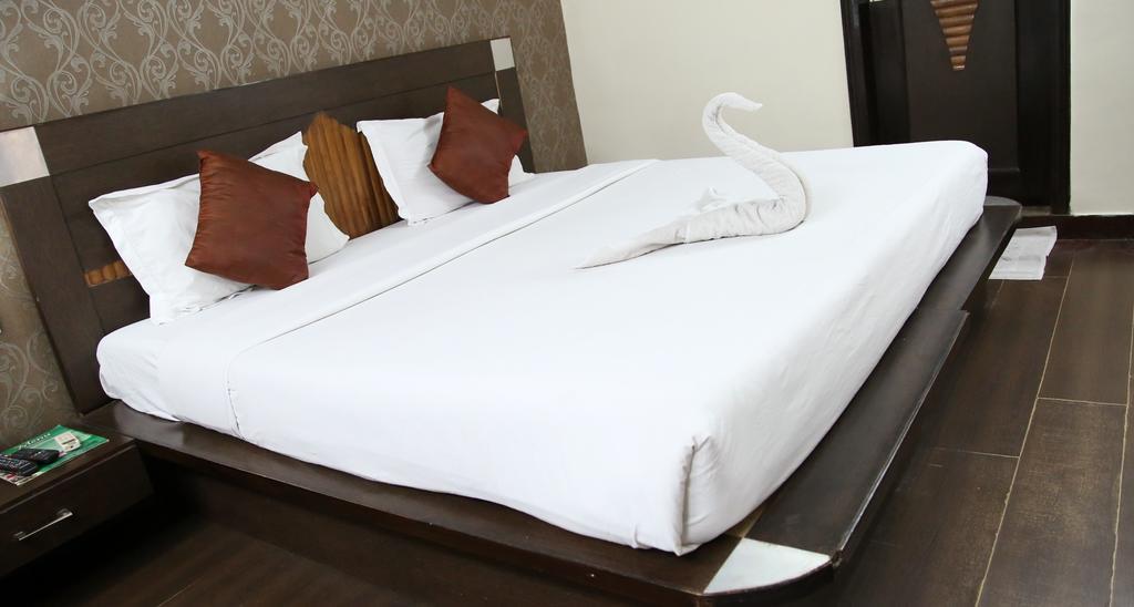 Hotel Ananda 델리 객실 사진