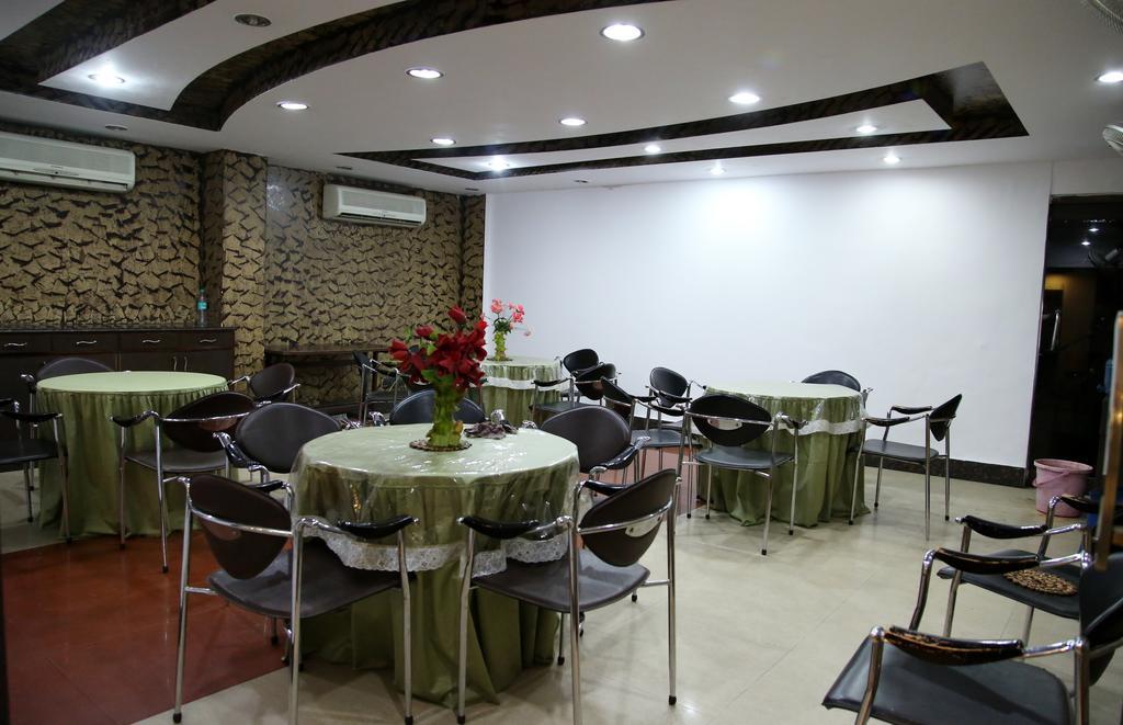 Hotel Ananda 델리 외부 사진