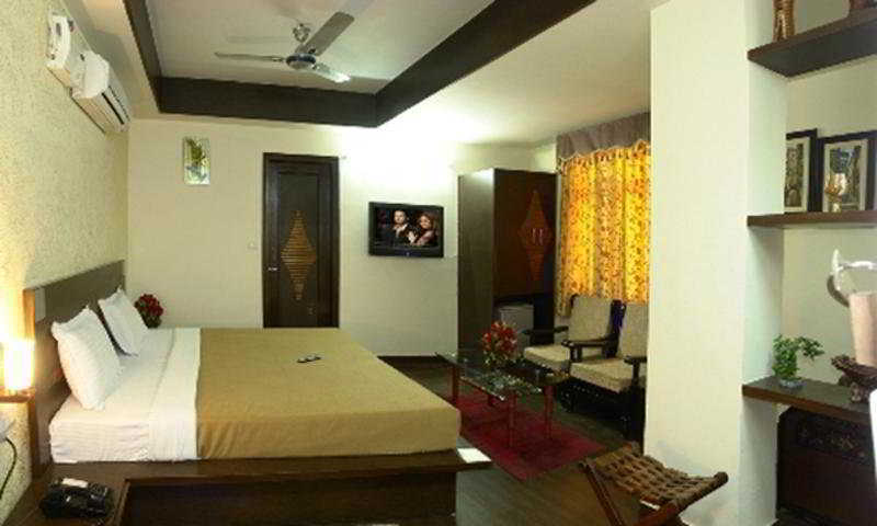 Hotel Ananda 델리 객실 사진