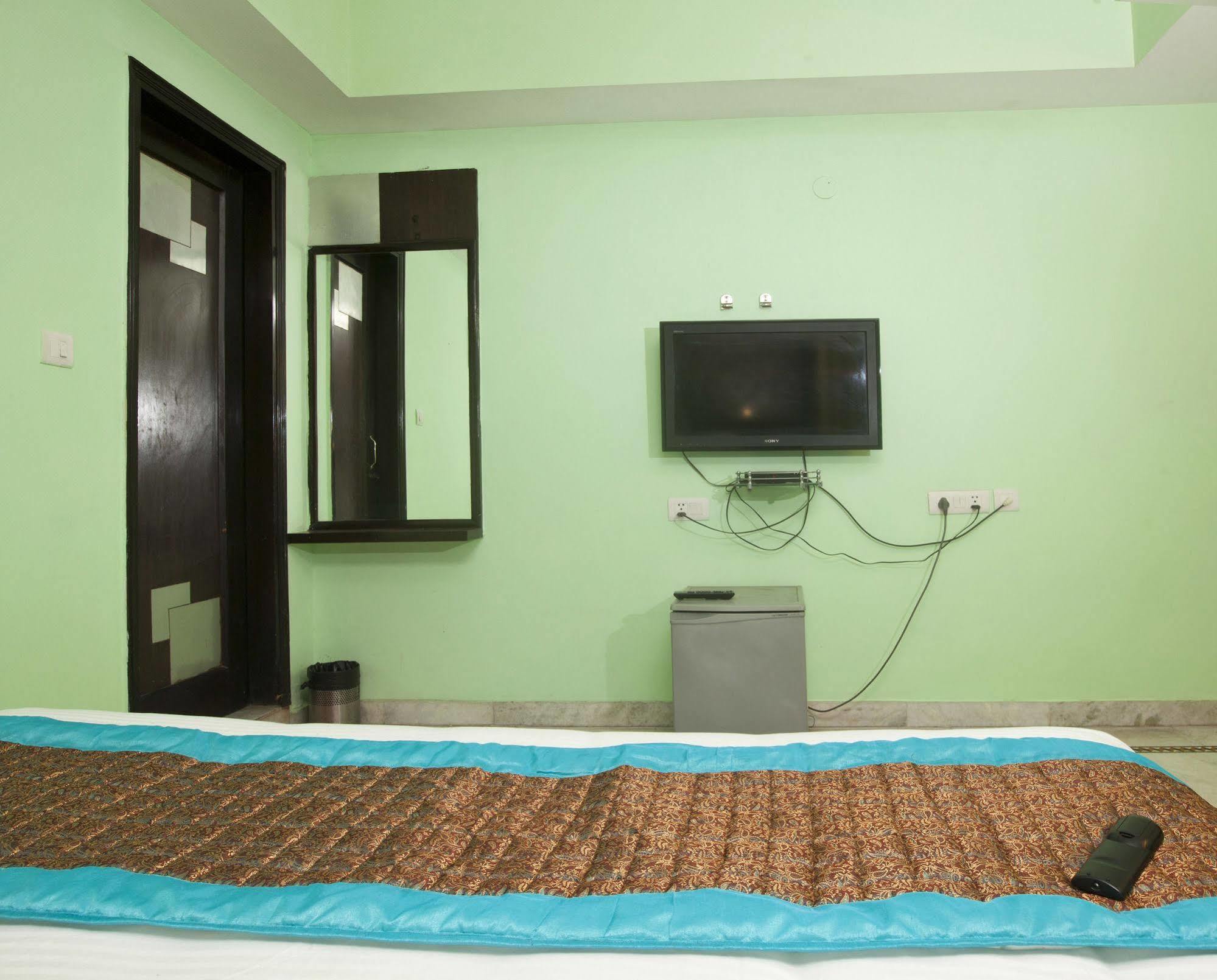 Hotel Ananda 델리 외부 사진