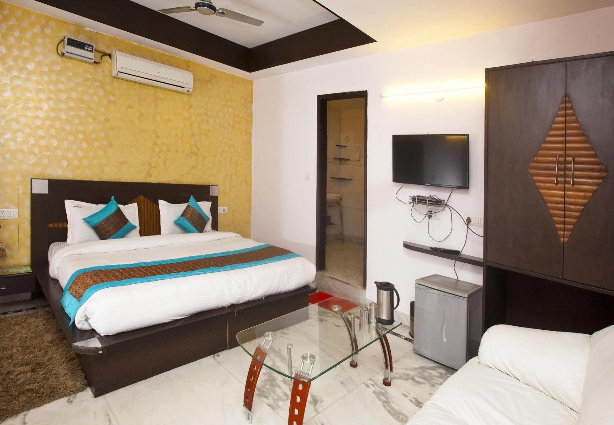 Hotel Ananda 델리 외부 사진