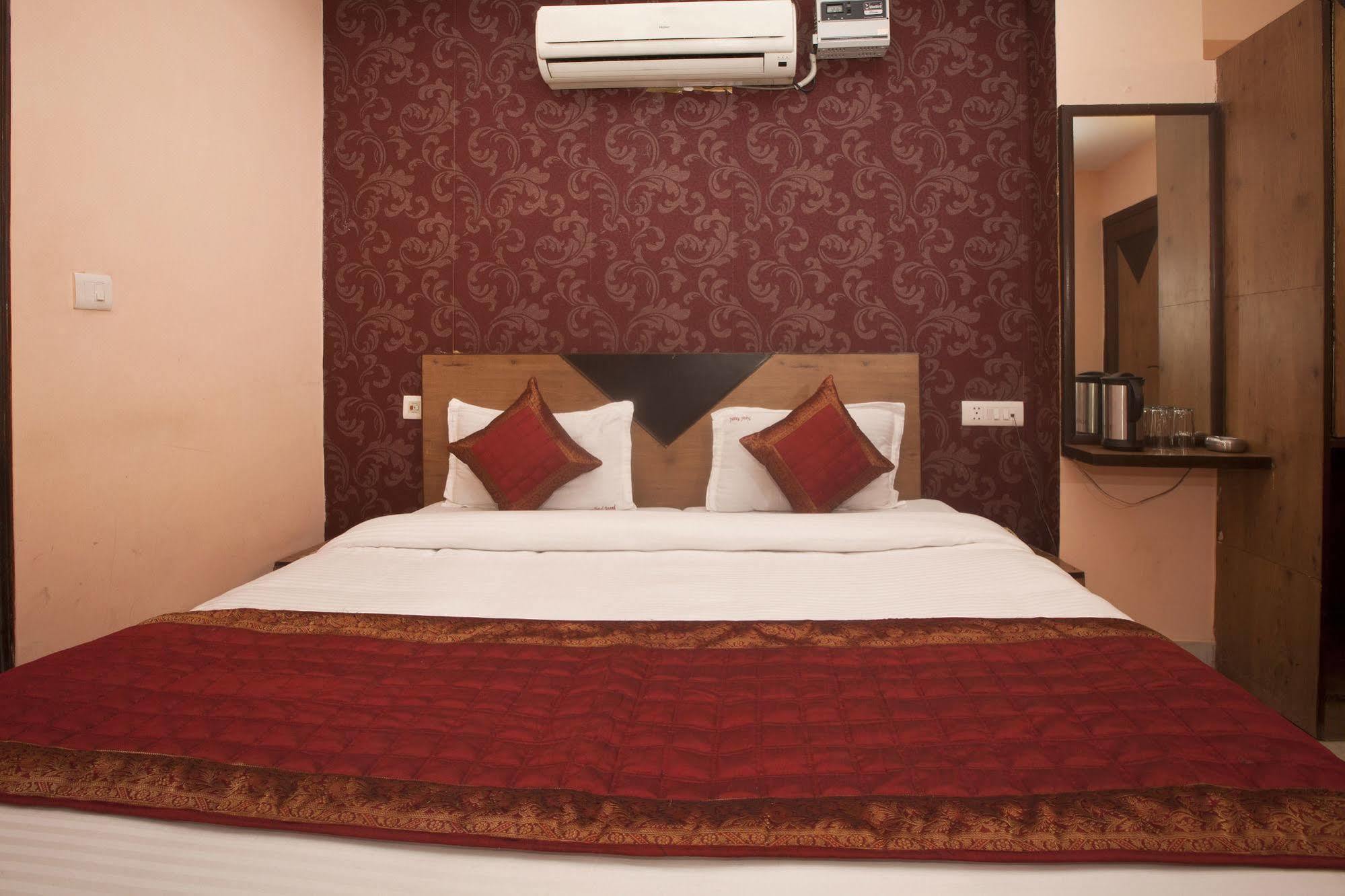Hotel Ananda 델리 외부 사진