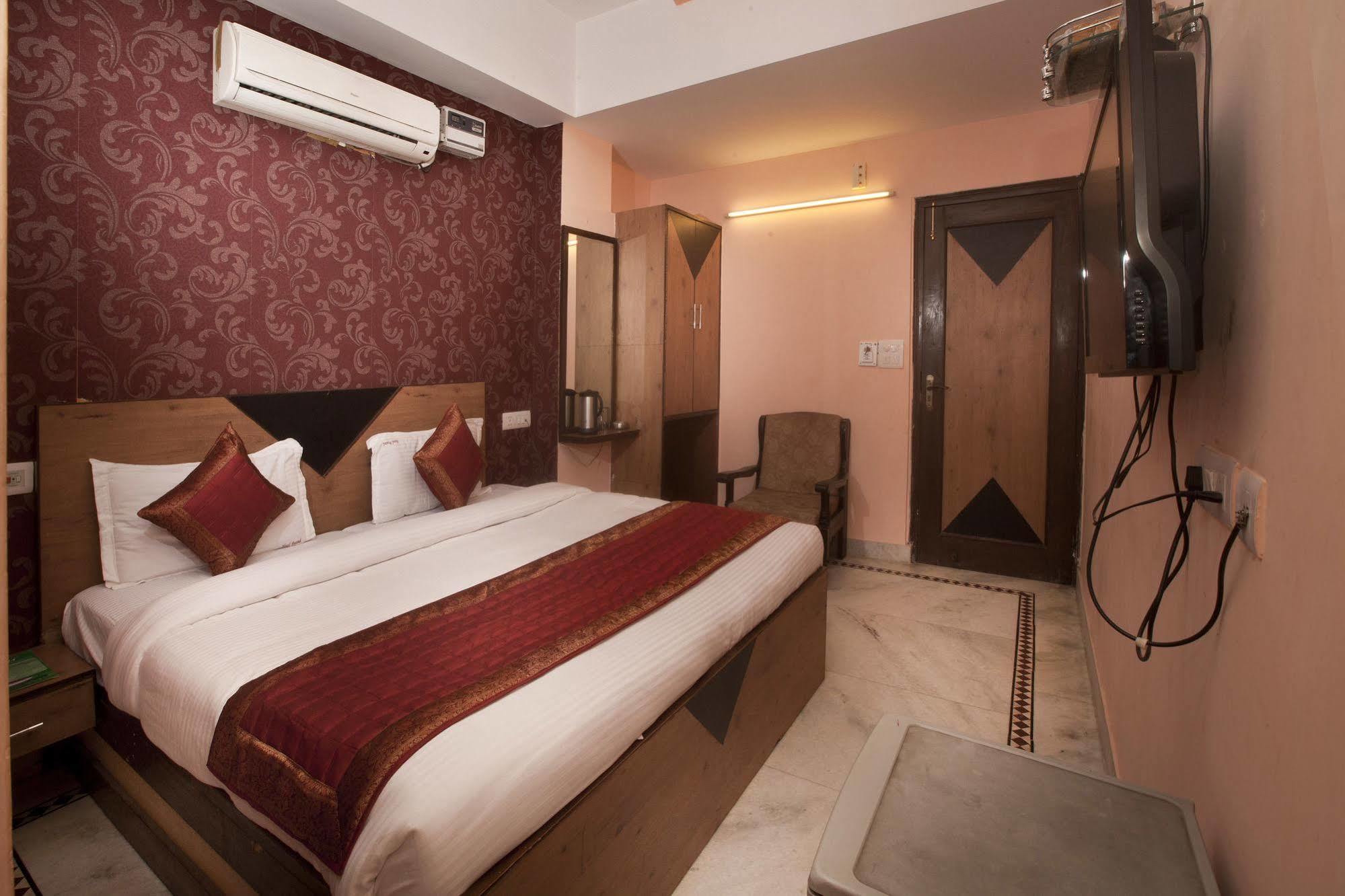 Hotel Ananda 델리 외부 사진